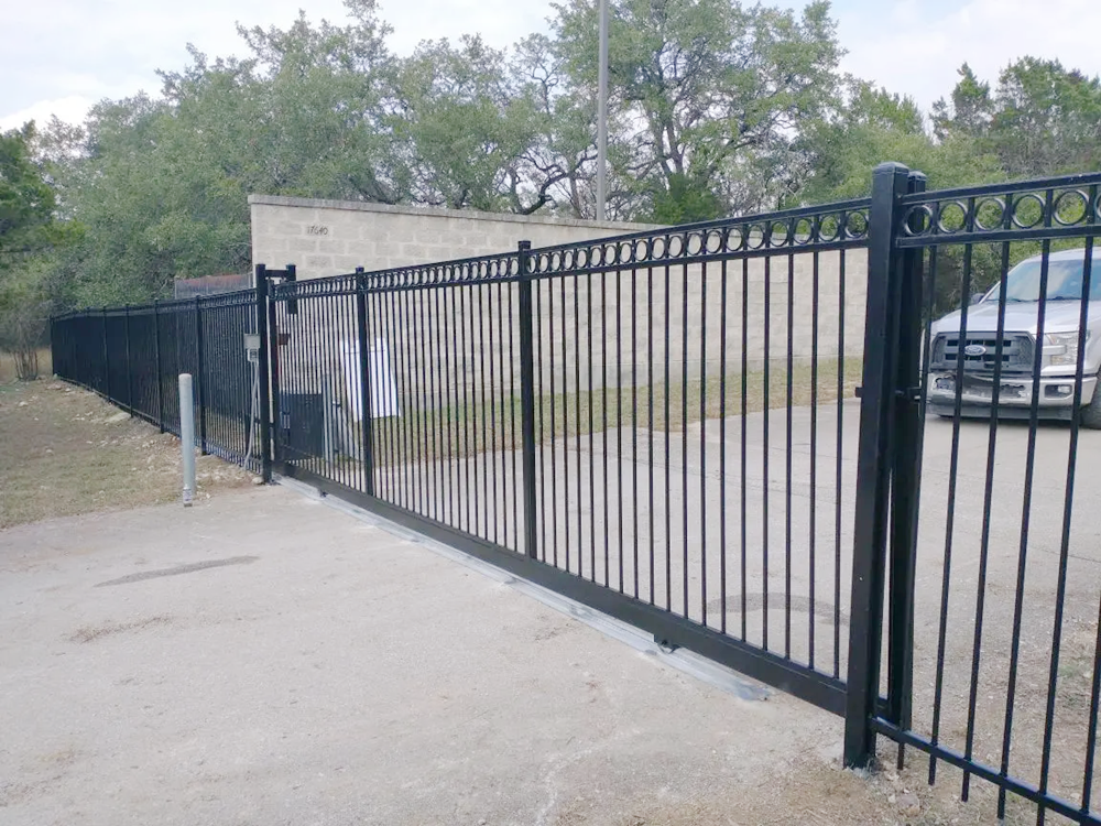 Commercial Aluminum Fence