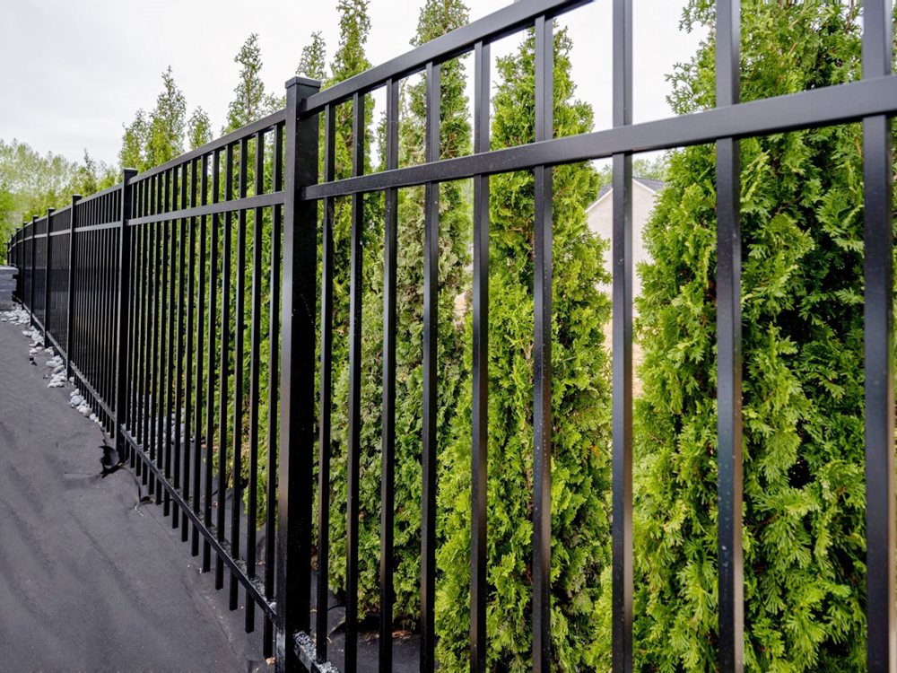 Aluminum Rail Fence